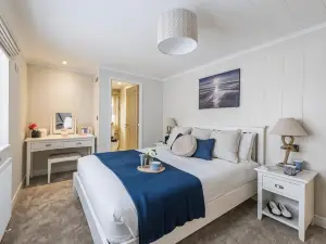 Brackenborough Lakes Resort