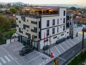 Nest Suites