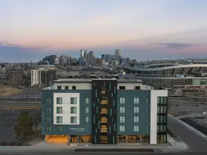 Courtyard by Marriott Denver Downtown West
