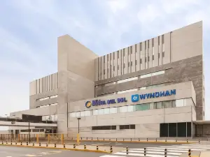 Wyndham Costa del Sol Lima Airport