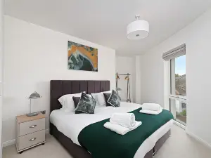 Town Center 2 Bed Serviced Apartment 8
