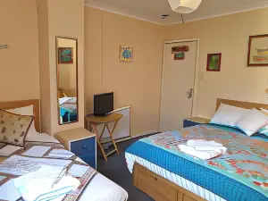 Avoncourt Lodge