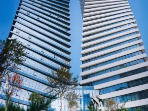 Pullman Tbilisi Axis Towers