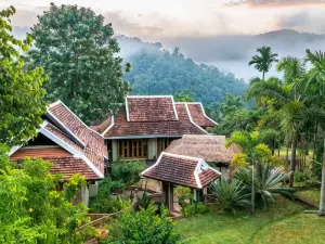Kanlaya's Eyrie, Luxury Homestay