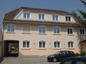 Hotel Palota City