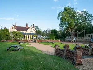 The Oaksmere