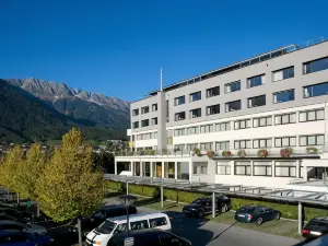 โรงแรมเพนซ์ เวสต์