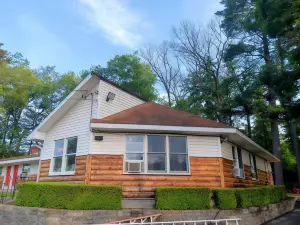 Robin Hood Motel