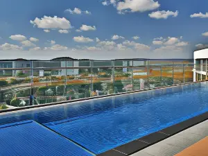 Menlyn Maine Luxury Rentals