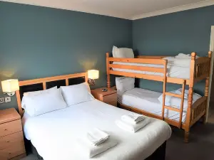 Dovedale Hotel and Restaurant