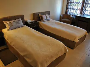 Kapitan Hotel