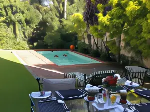 Riversong Guest House