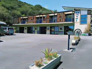 Sundowner Motel