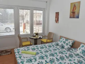 Apartment Elmari