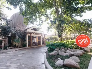 Spin Designer Hostel - El Nido