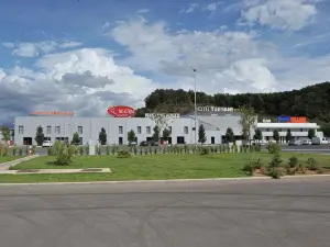 โรงแรมเตสตานี กอลเลแฟร์โร