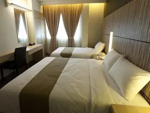 Grand Medallion Hotel