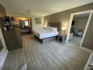 Whalers Inn and Suites