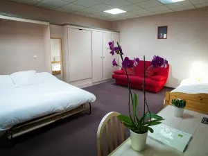 Logis Hôtel Restaurant Le Commerce