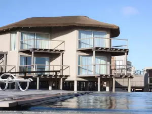 MarAdentro Apart Hotel & Suites