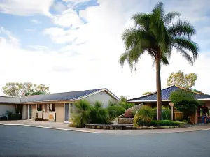 Sportsmans Motor Inn
