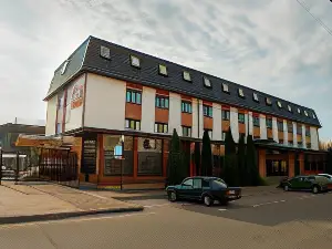 Uyut Centralnaya Hotel