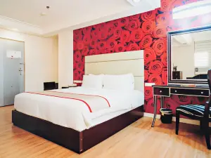 Queen Margarette Hotel - Downtown