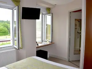 Logis Hôtel Bellevue