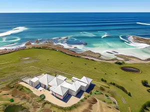 Saltwater - Absolute Oceanfront, Hot Tubs, Sauna, Fire Pits