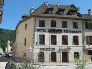 호텔 르 라쿠종