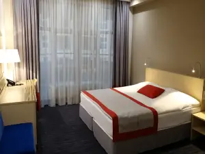 Ramada Hotel & Suites by Wyndham Alabuga