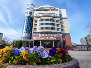 Platan Yuzhniy Hotel