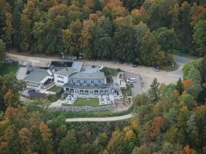 Berghaus Knopfmacher