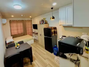 Parky's Place Studio Unit Condo