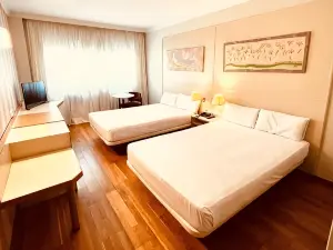 Hotel Urpí