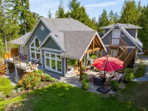 莎尼甘住宿加早餐旅館