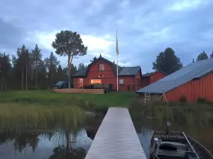 Camp Caroli Wooden Cabins