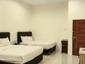 Grand Toba Hotel