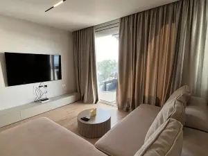 アンセル ホーム