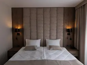 Meereen Hotel (Мирин)