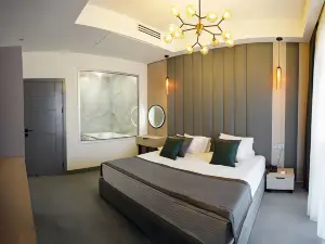 Hotel Dynasty