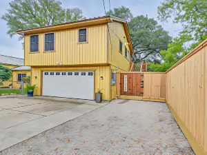 Bacliff Apartment w/ Hot Tub - 3 Mi to Boardwalk!