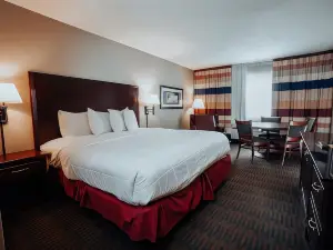 Lamplighter Inn and Suites - North