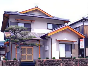 Inaka No Geihinkan Misaki