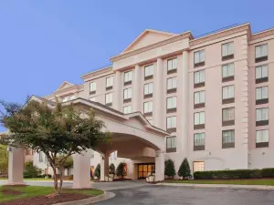 Holiday Inn & Suites Raleigh-Cary (I-40 @Walnut St)