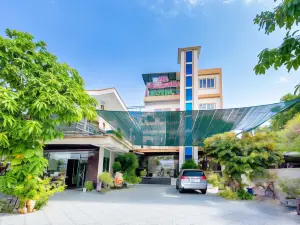 Khách Sạn Magnolia Cam Ranh