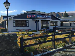 Otematata's Best DAM Pub