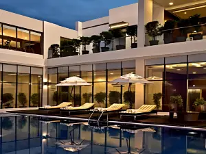 Golden Tulip Lucknow