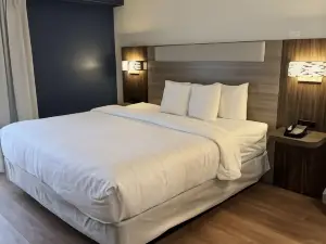 CENTRAL INN