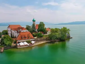 Schloss Hotel Wasserburg